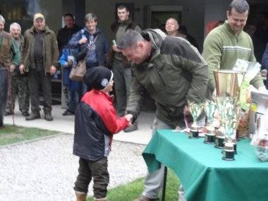 Agyaggalamb-lövészet Somorja város polgármesterének vándorserlegéért
