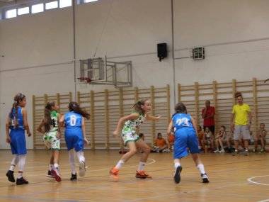 Staršie mini ŠBK víťazkami turnaja v Győri