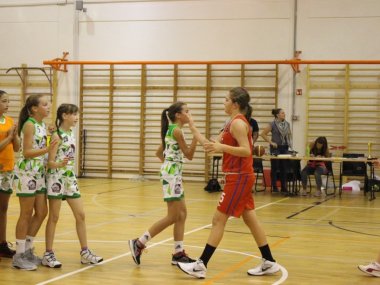 Staršie mini ŠBK víťazkami turnaja v Győri