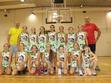 Staršie mini ŠBK víťazkami turnaja v Győri