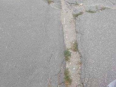 Tip čitateľa: Rozbitý chodník spôsobil úraz Tip čitateľa: Rozbitý chodník spôsobil úraz