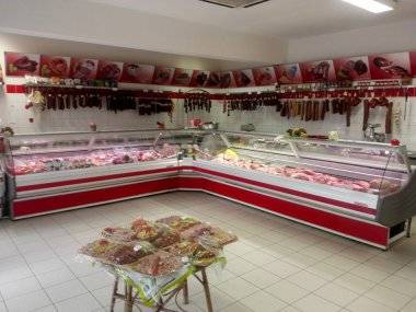 V Šamoríne otvorili novú predajňu mäsa