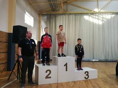 Po prvom kole sú mladí zápasníci na druhom mieste