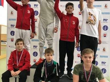 Skvelé výsledky našich mladých šermiarov v treťom kole Slovenského Pohára Skvelé výsledky našich mladých šermiarov v treťom kole Slovenského Pohára