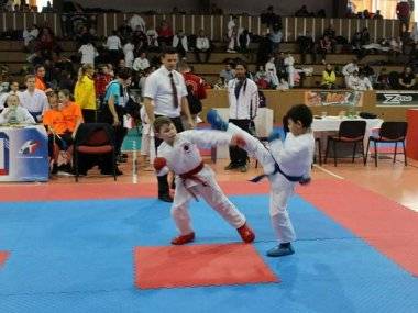Skvelé výsledky šamorínskeho karate klubu Budokan Samaria v Trenčíne Skvelé výsledky šamorínskeho karate klubu Budokan Samaria v Trenčíne