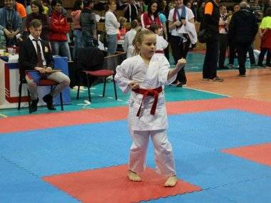 Skvelé výsledky šamorínskeho karate klubu Budokan Samaria v Trenčíne Skvelé výsledky šamorínskeho karate klubu Budokan Samaria v Trenčíne