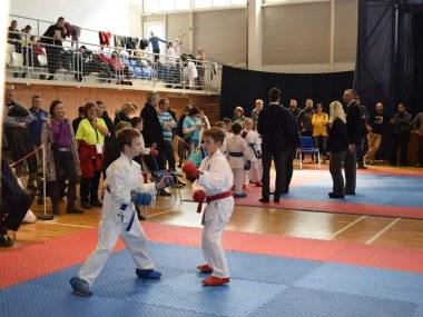 Mladí bojovníci karate klubu Budokan Samaria z Viničného doviezli 15 medailí! Mladí bojovníci karate klubu Budokan Samaria z Viničného doviezli 15 medailí!
