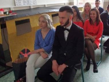 Zbohom škola, lúčime sa ...