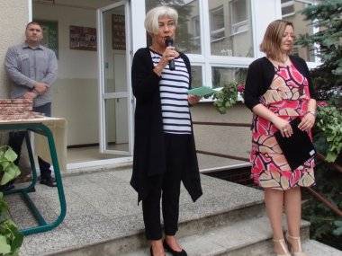 Zbohom škola, lúčime sa ...