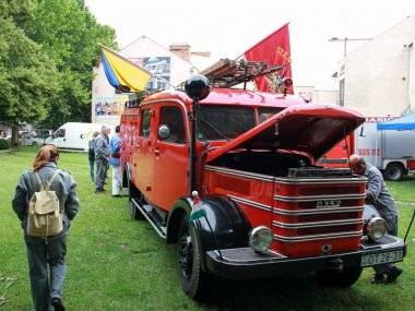Képriport az „Így oltották a tüzet elődeink” elnevezésű IV. nemzetközi történelmi tűzoltó-technikai kiállításról