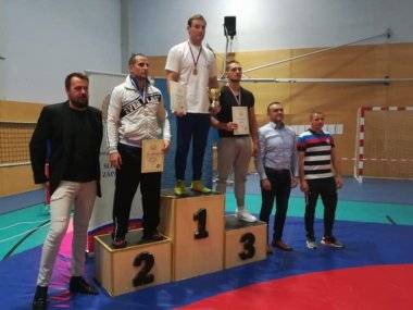 Gladiátori víťazne na Majstrovstvách Slovenska seniorov v Snine