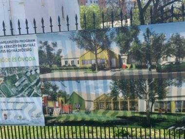 Vyrúbať kvôli škôlke 50 stromov?