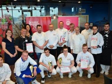 Úspechy hotelovej akadémie na juniorskej súťaži mladých kuchárov