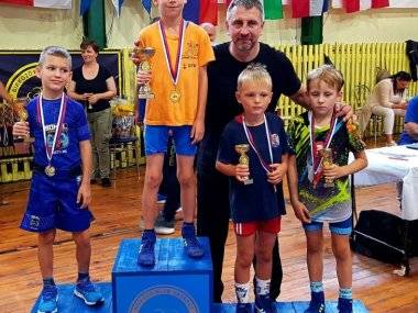 Päť medailí pre Gladiátorov po prázdninách