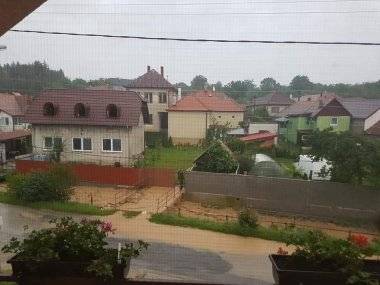 Včerajší dážď zamestnal hasičov (galéria)