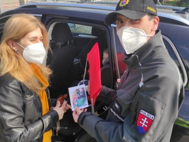 Policajti v Trnavskom kraji kontrolovali používanie autosedačiek