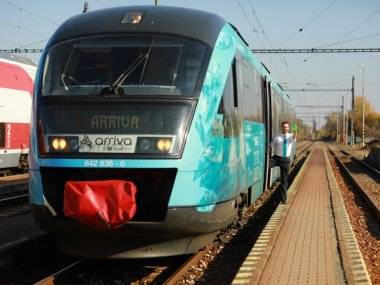 ARRIVA predviedla moderný vlak pre cestujúcich na trati Bratislava – Komárno