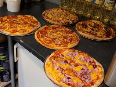 Máš chuť na poriadnu pizzu? Daj si Lombardi! Kvalitné suroviny a jedinečná receptúra.