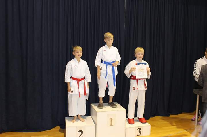 fb_img_1478551149094