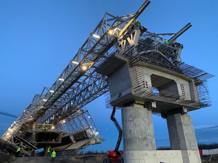 2.D4R7 Marec, 2019 D4 West, výsuv skruže MSS na východnom predmostí