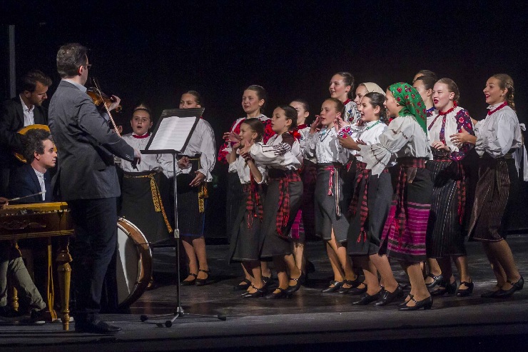 Kis Rakonca Gyermek Néptáncegyüttes