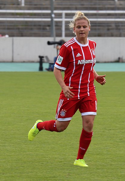 414px-Dominika_Škorvánková_BL_FCB_gg._1._FC_Koeln_Muenchen-2